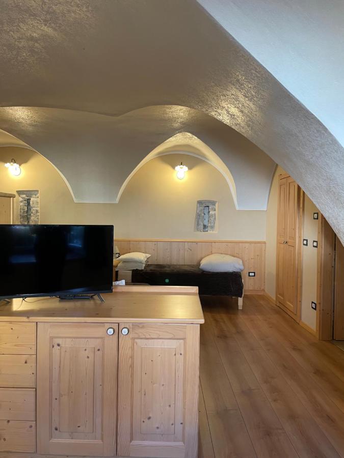Agriturismo La Canonica Brez Eksteriør billede