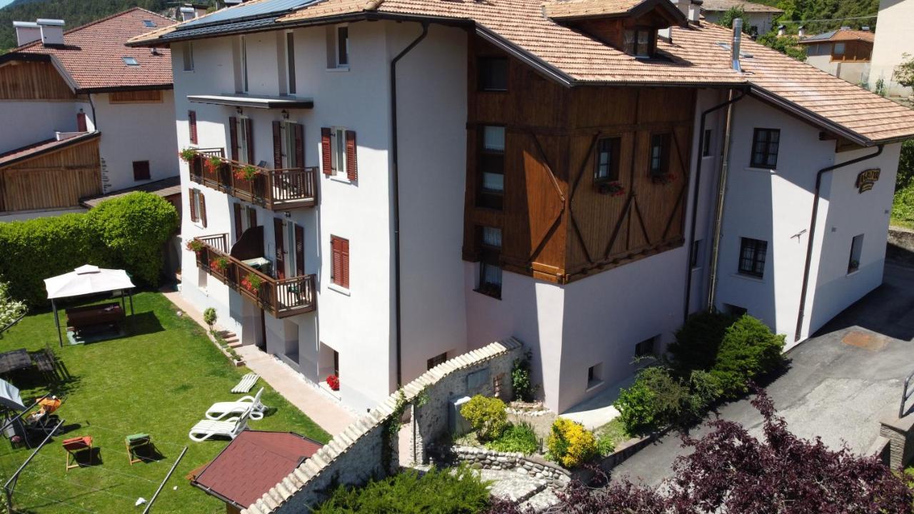 Agriturismo La Canonica Brez Eksteriør billede